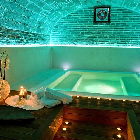Tabano Ristorante-Casolare Bed & Breakfast Йези Екстериор снимка